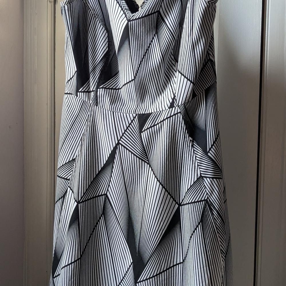 Worthington Black and White Sleeveless A-Line Dress